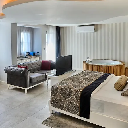 Salonika 2* Ολουντενίζ